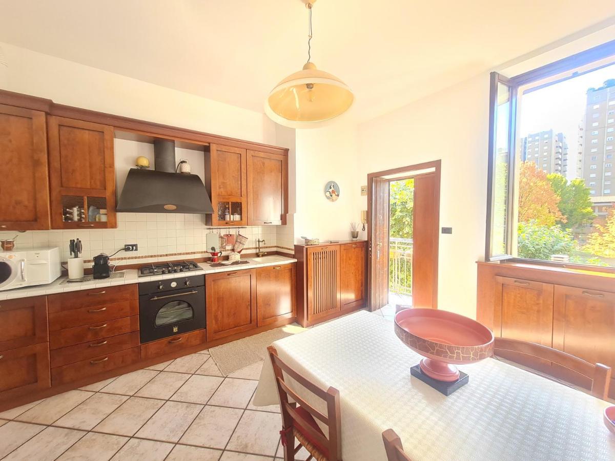 Niguarda - Palanzone Cozy 2Broom Apartment ميلان المظهر الخارجي الصورة
